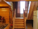 Интерьер дома из лафета - лестница